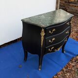 black chest of drawers