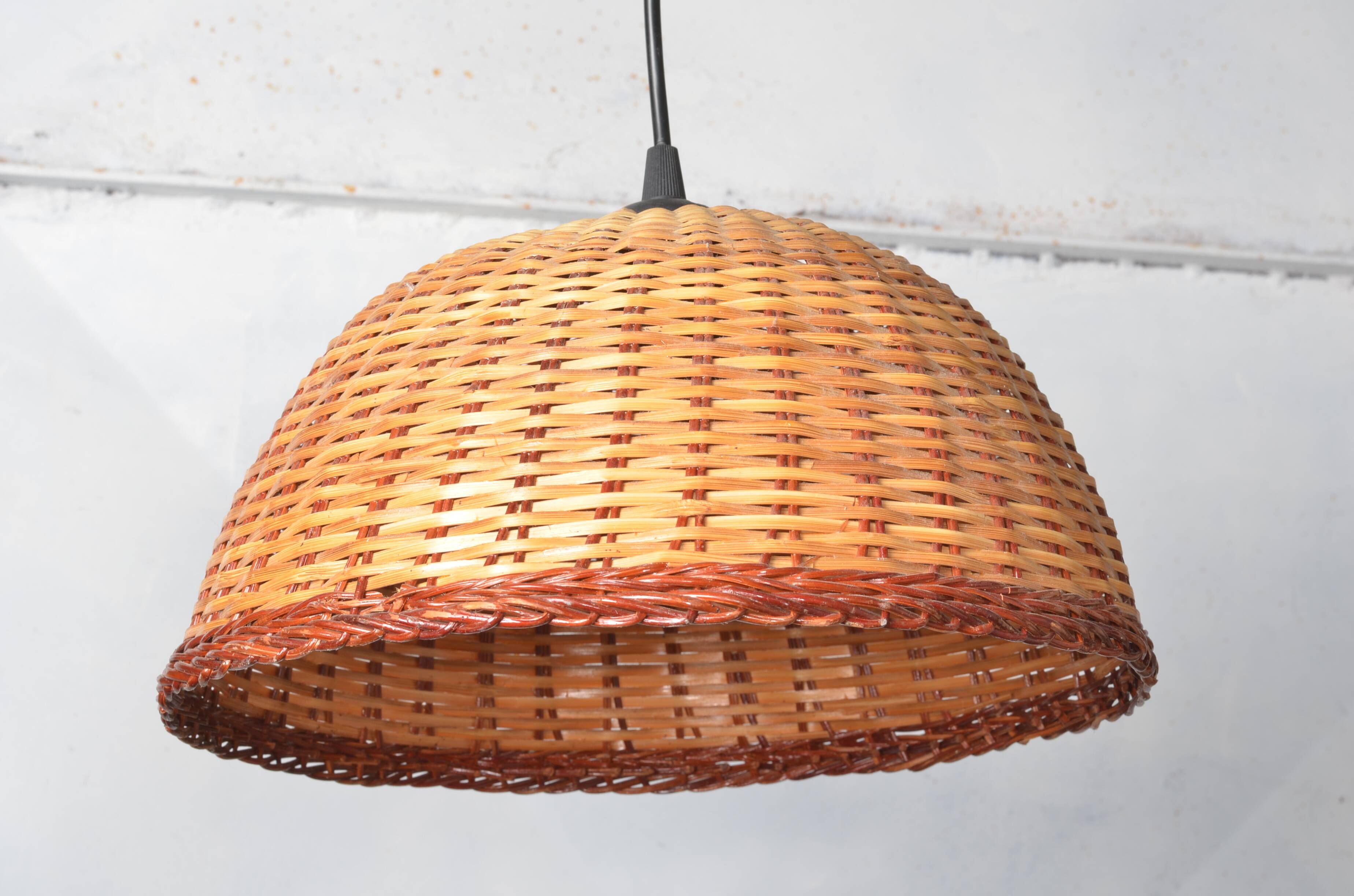 Woven rattan pendant light