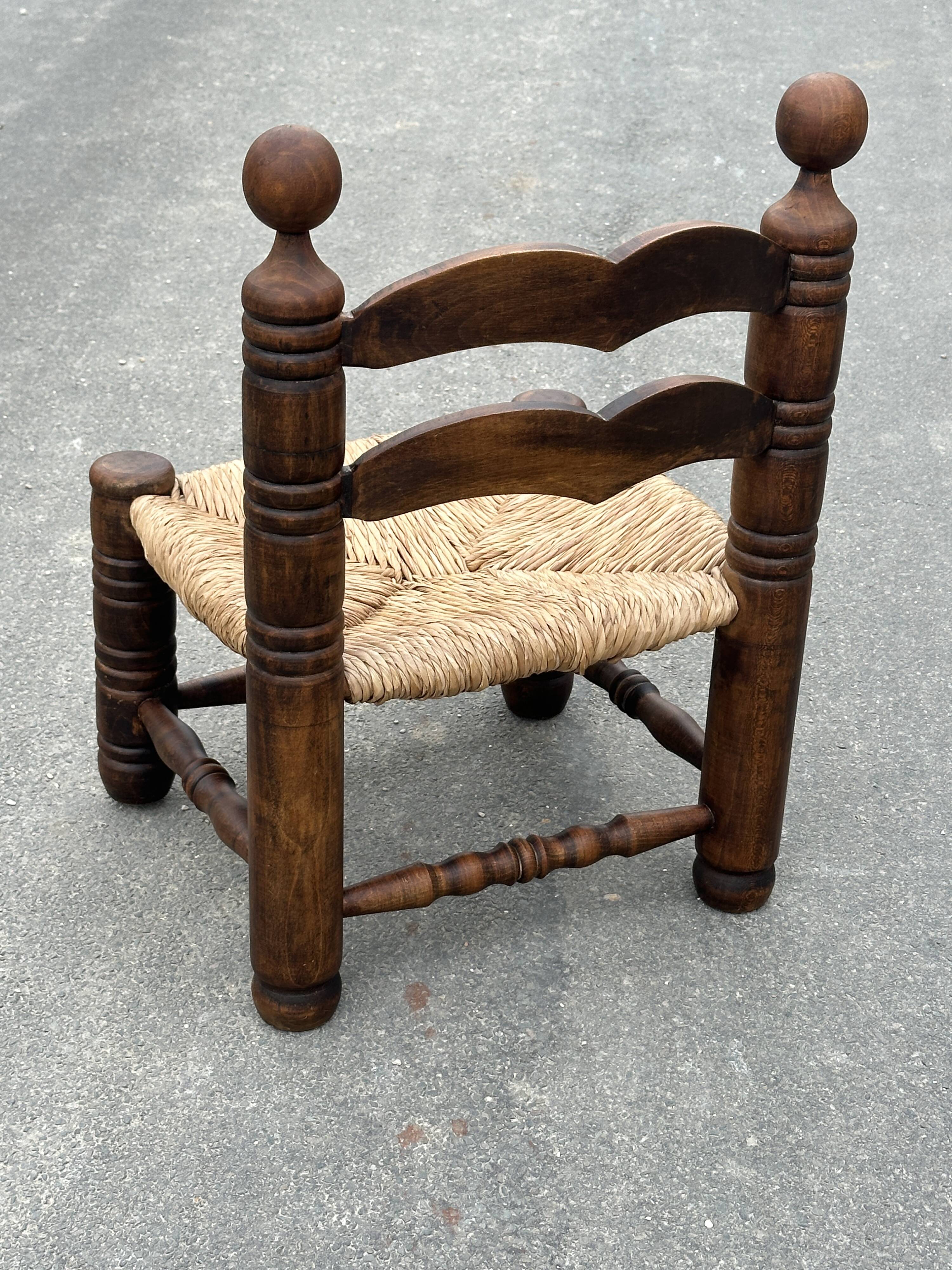 Low chair in oak and straw vintage design 60s
