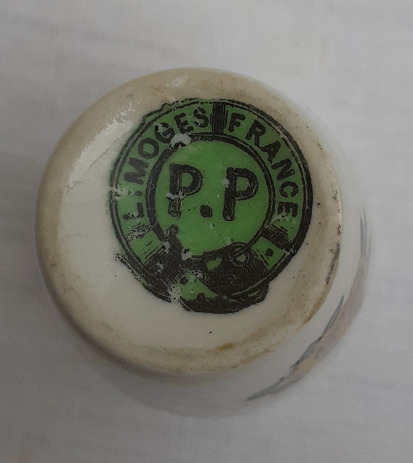 Vase en porcelaine de Limoges