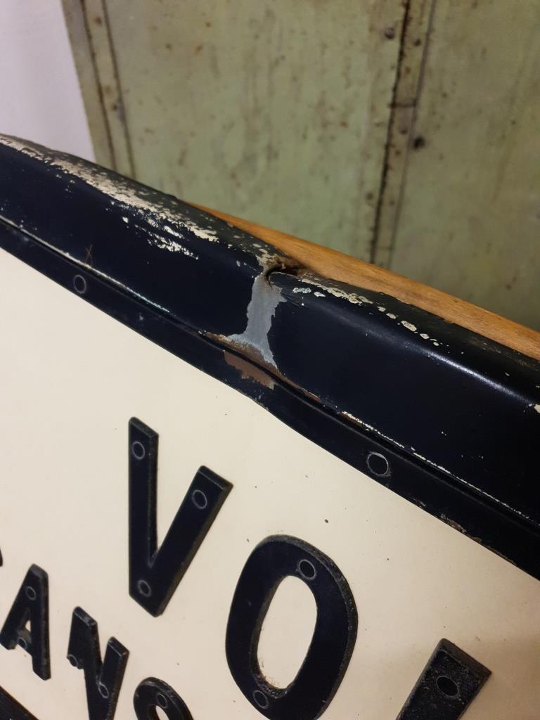 "Way Without Issue" sign