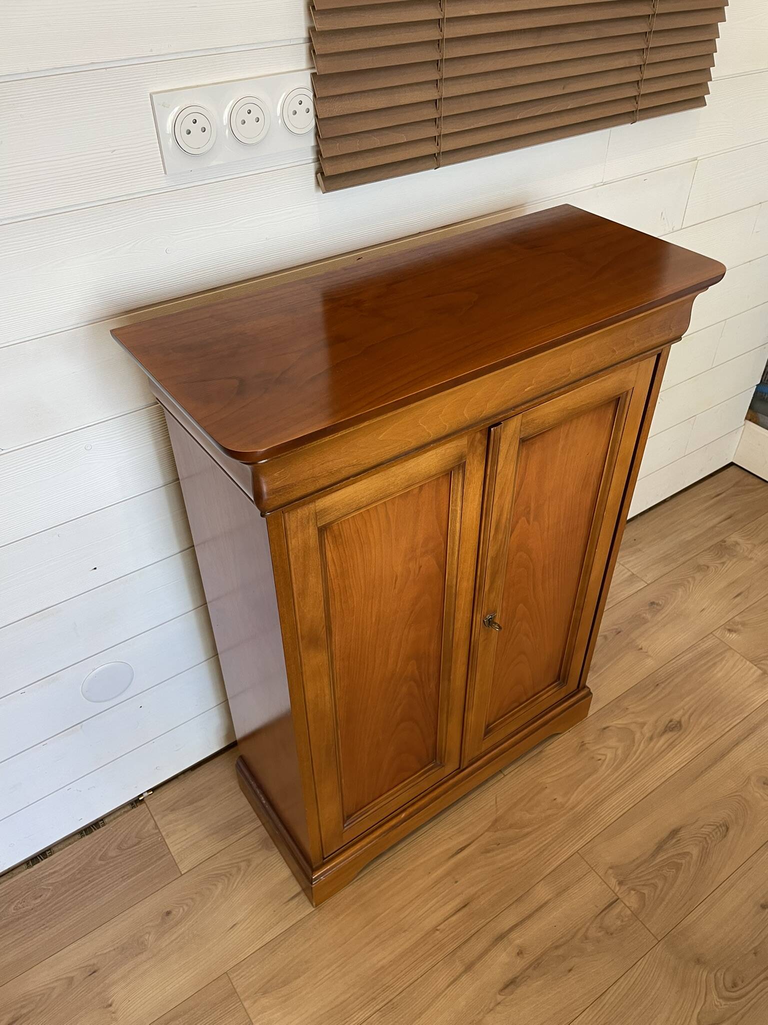 Louis-Philippe Cherry Vintage Sideboard - Low Buffet / Bonnetière