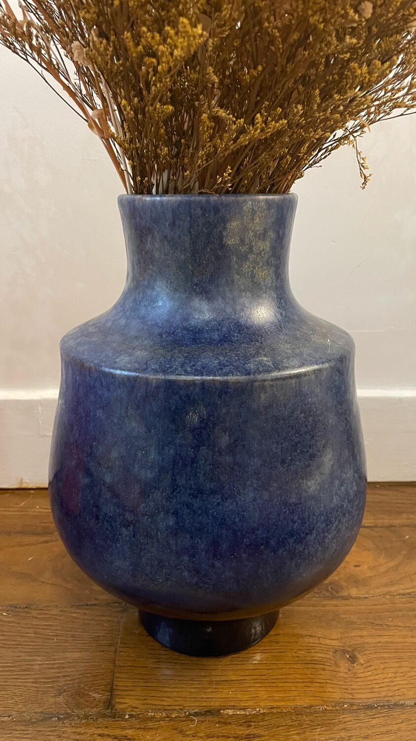 Blue Majolika ceramic vase