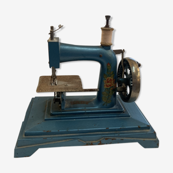 Machine à coudre de poupée en fer