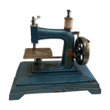 Iron doll sewing machine