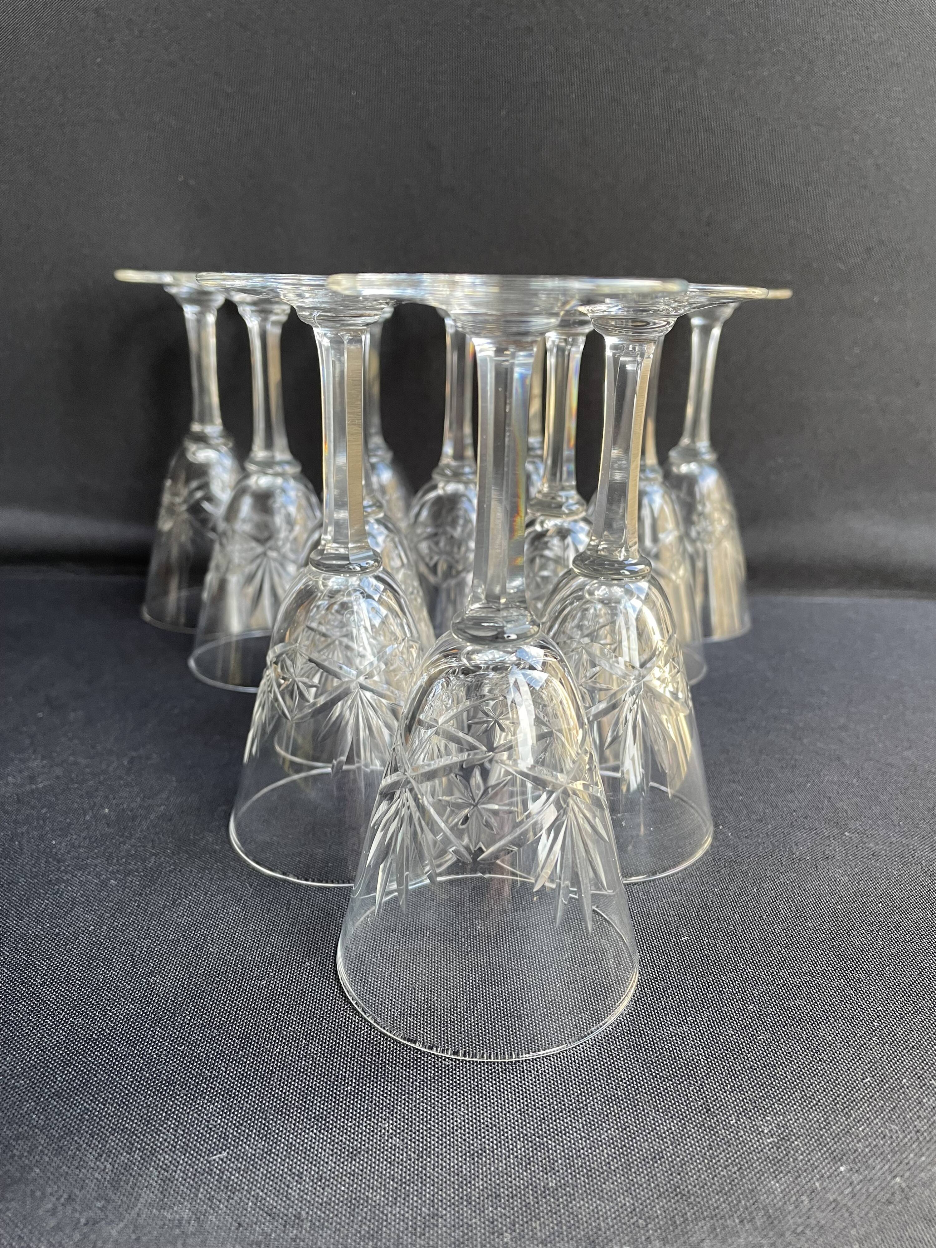 Liquor glasses (12) - art deco - cut and blown crystal