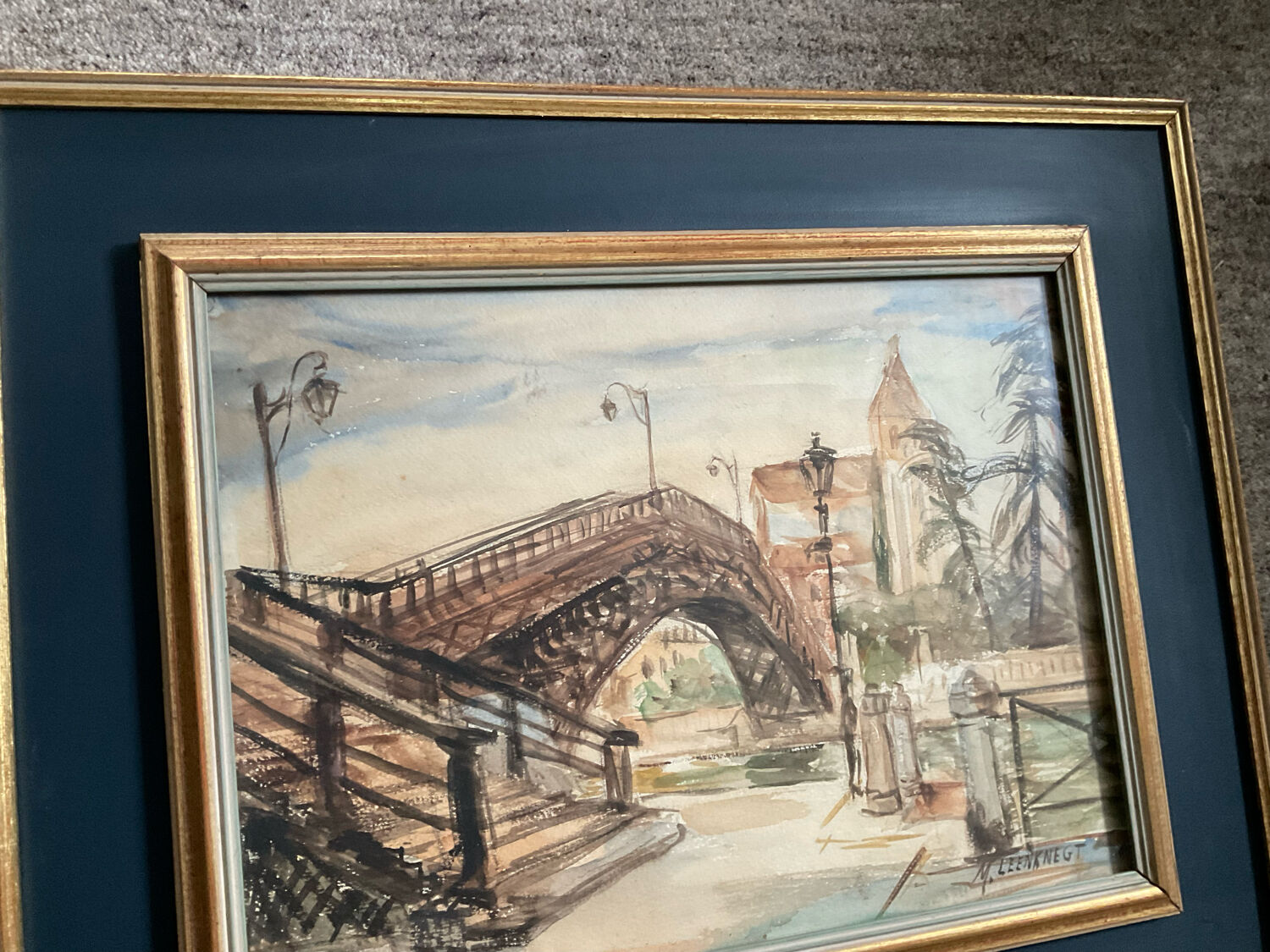 Tableau aquarelle signée avec cadre en bois doré