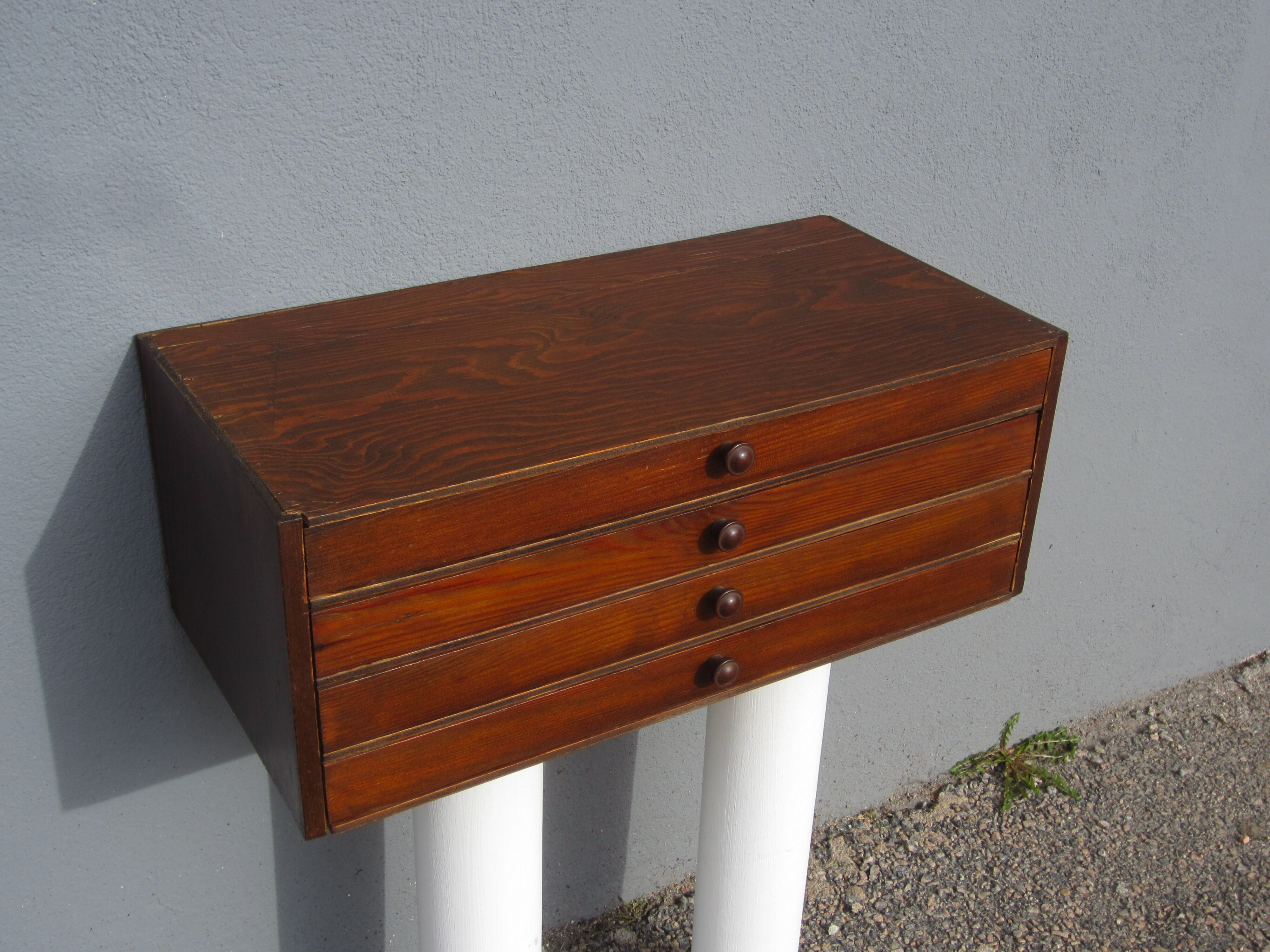 Loom furniture with watchmaker's drawers