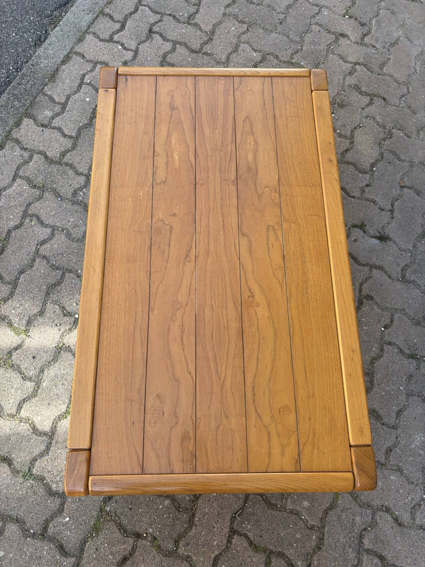 Table basse orme massif Maison Regain, 1960