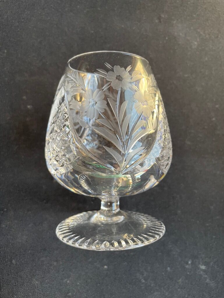 6 cognac glasses – blown and cut crystal