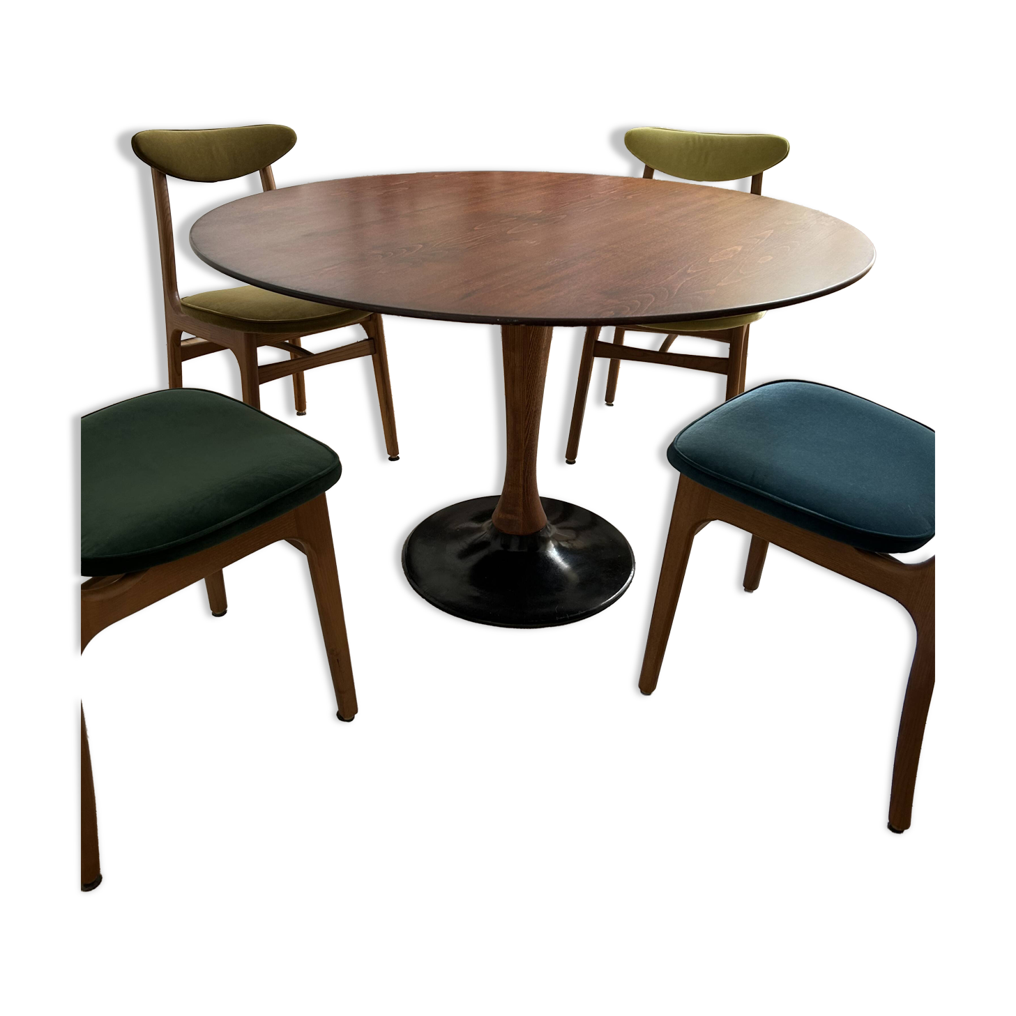 Round table