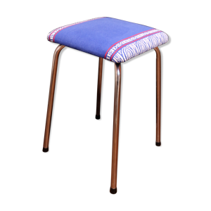 tabouret aux pieds en