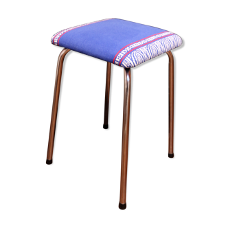 Tabouret aux pieds en métal chromé