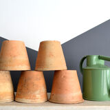 5 old terracotta pots
