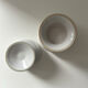 Paire de petits vases blancs 