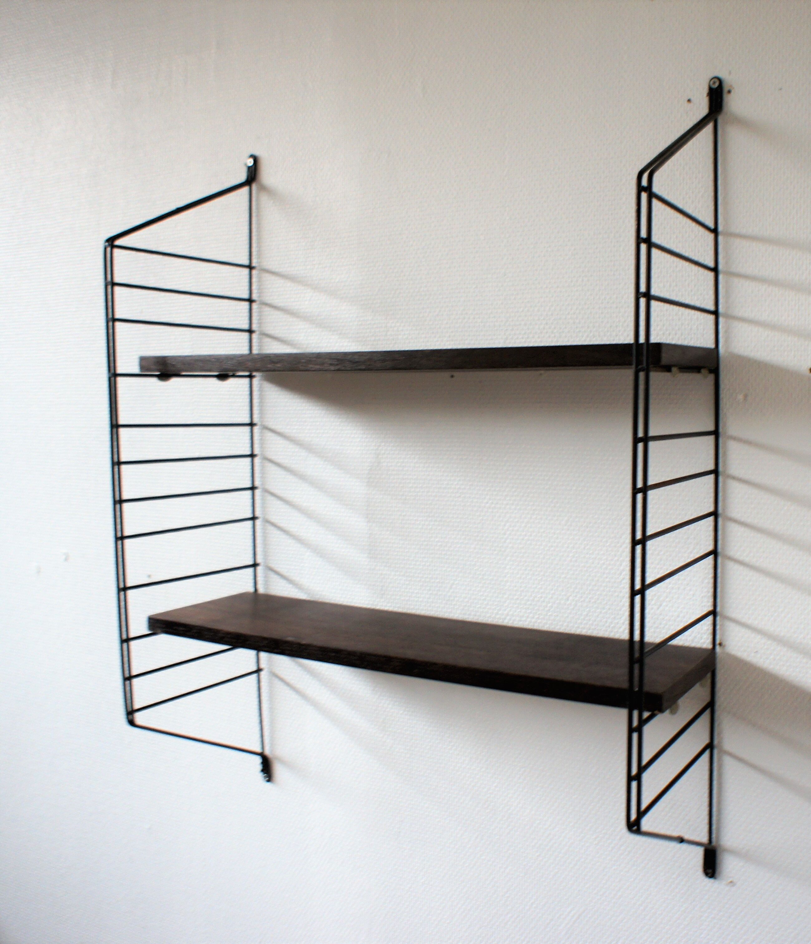 Tomado shelf metal and wood