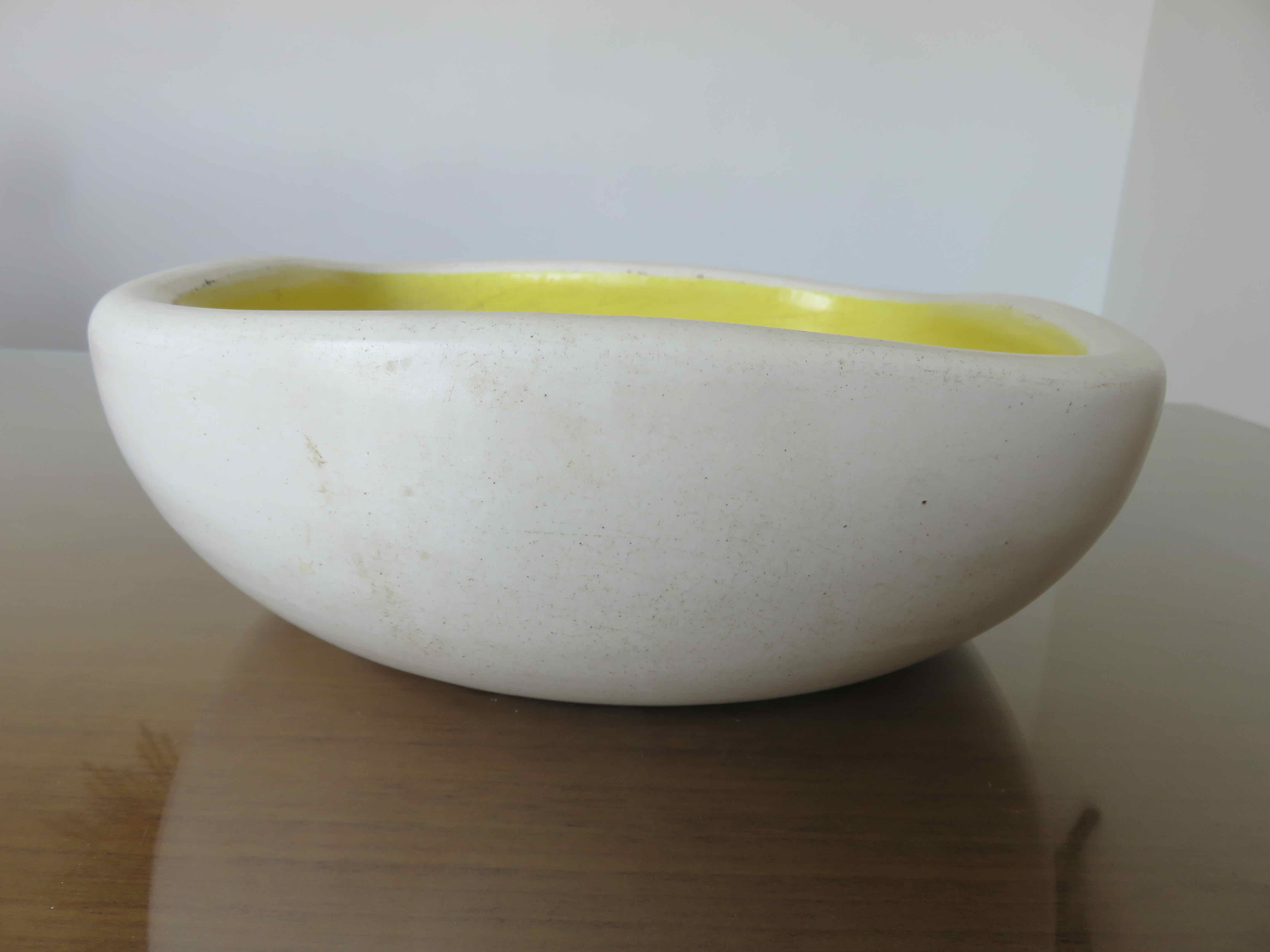 Keramos ceramic trinket tray in white and yellow, 1950s/60s