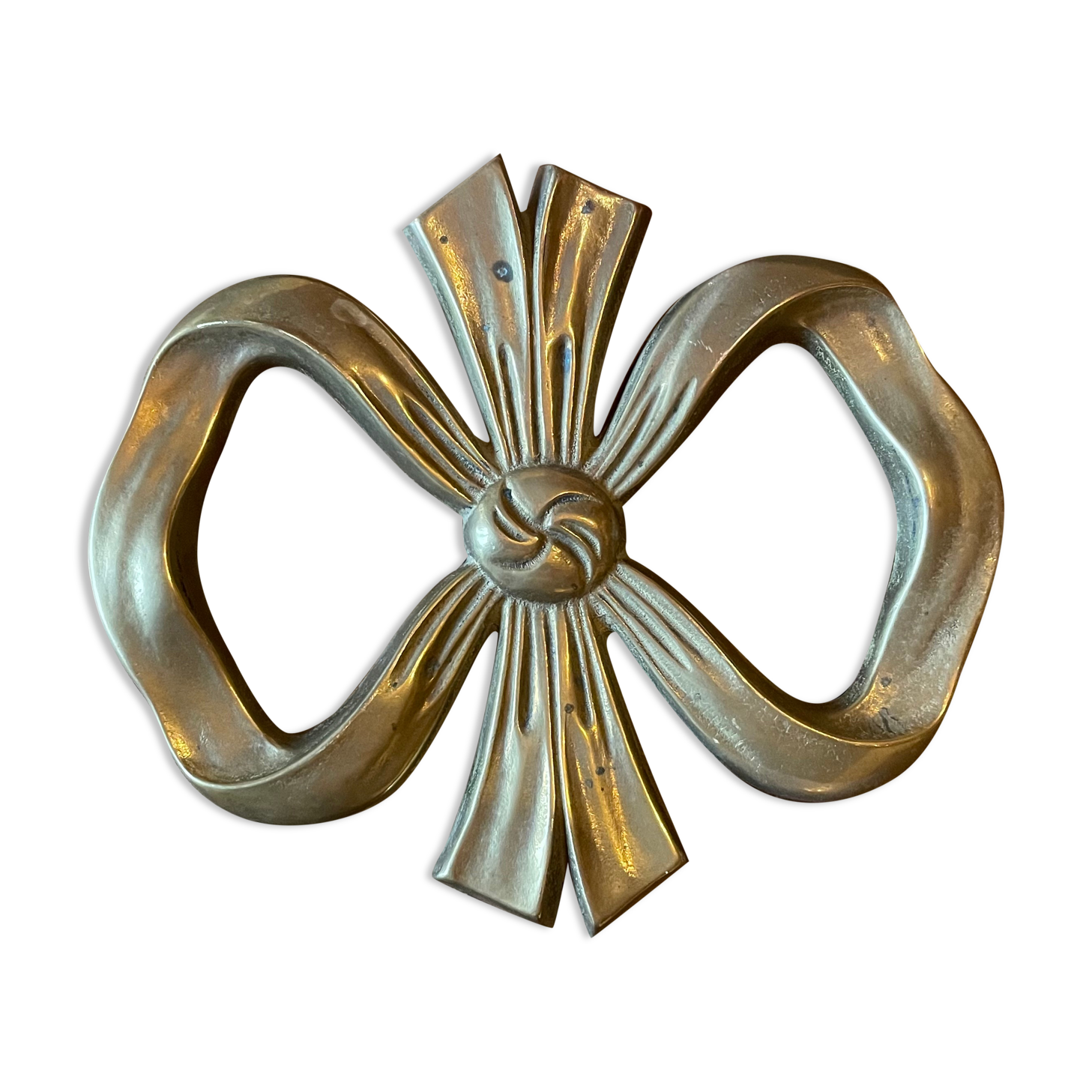 Brass knot table mat