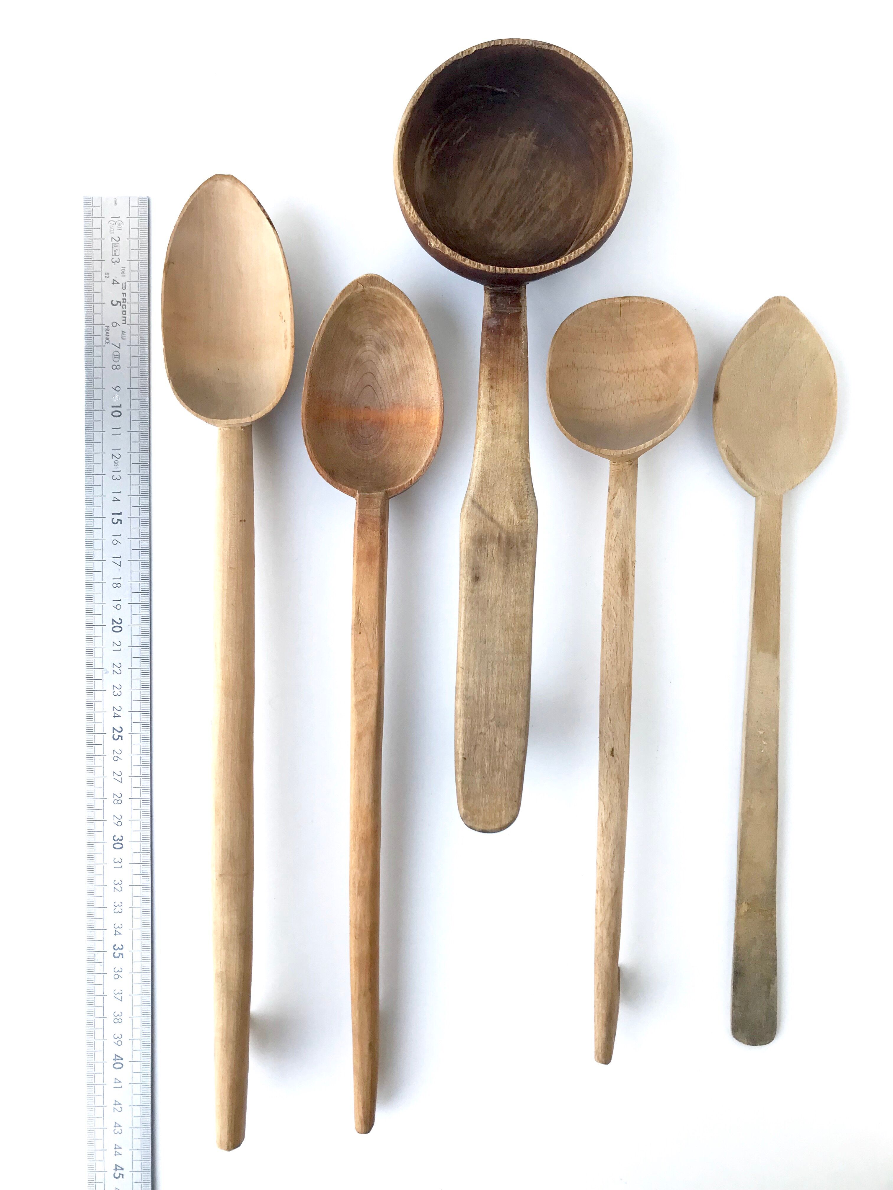 Couverts en bois vintage