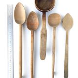 Couverts en bois vintage