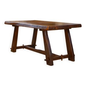 Table brutaliste en orme