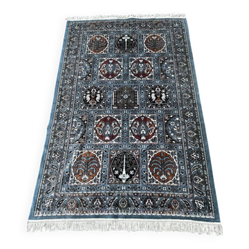 Oriental style rug