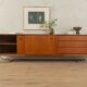 Buffet des années 1960 avec pieds Bauhaus