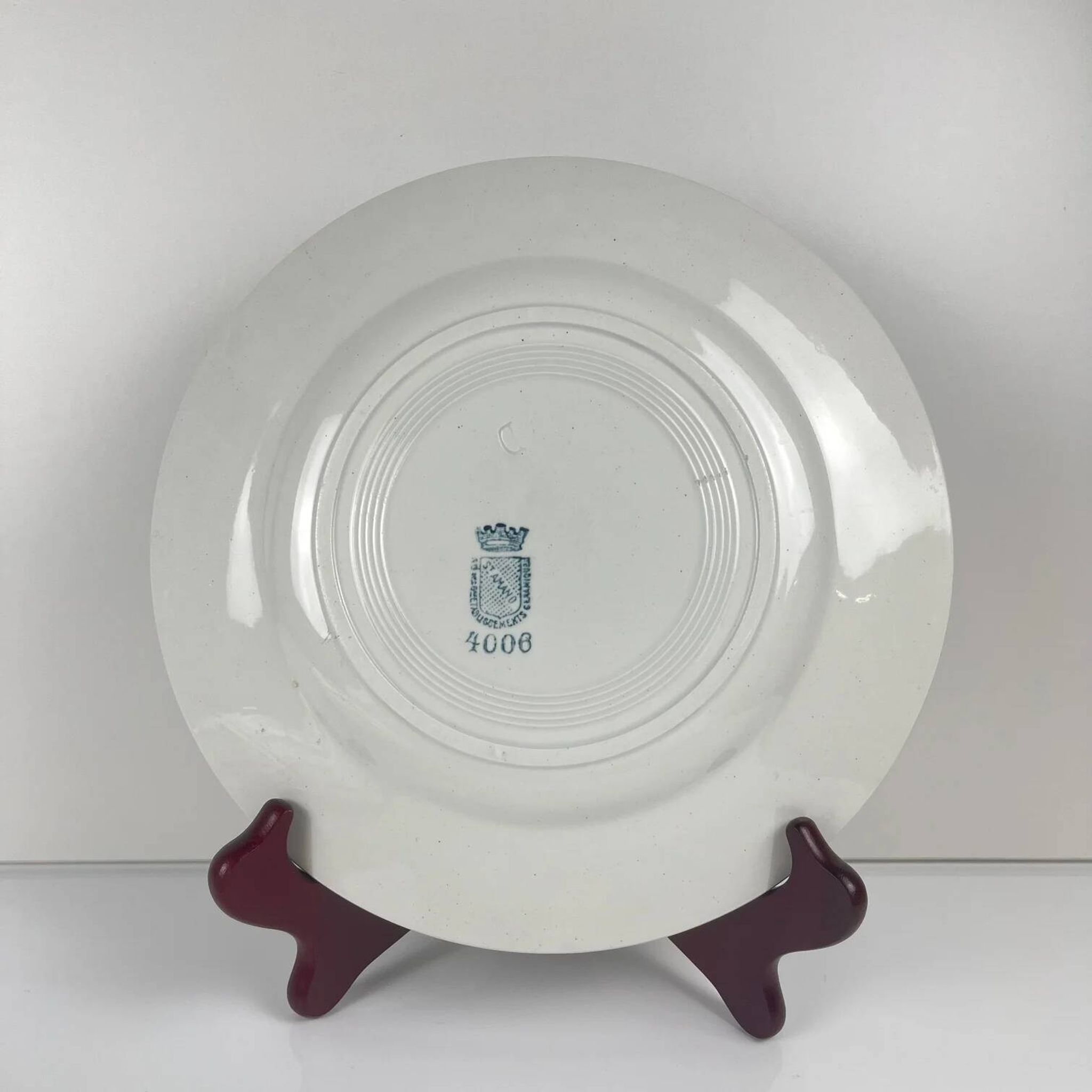 Set de 4 assiettes plates St Amand, vers 1930
