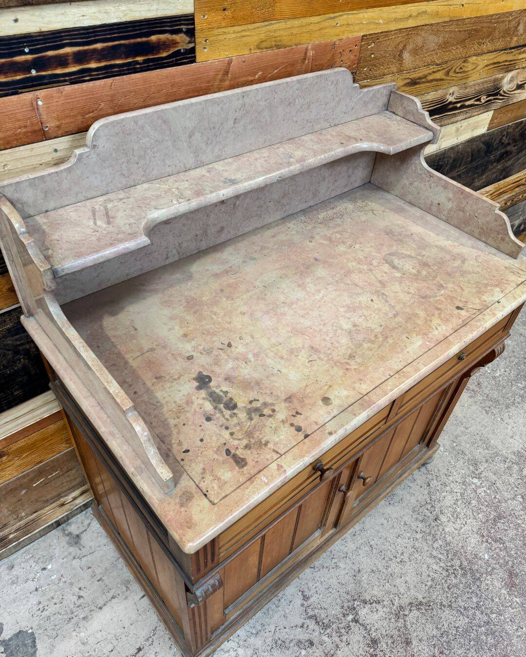 Commode de toilette ancienne