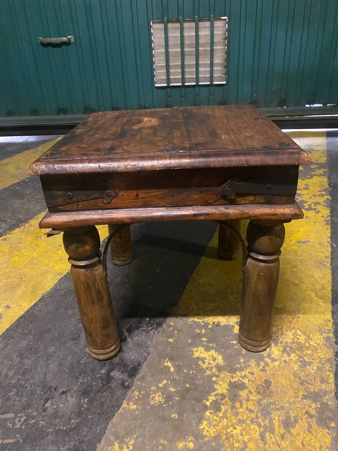Mango wood coffee table