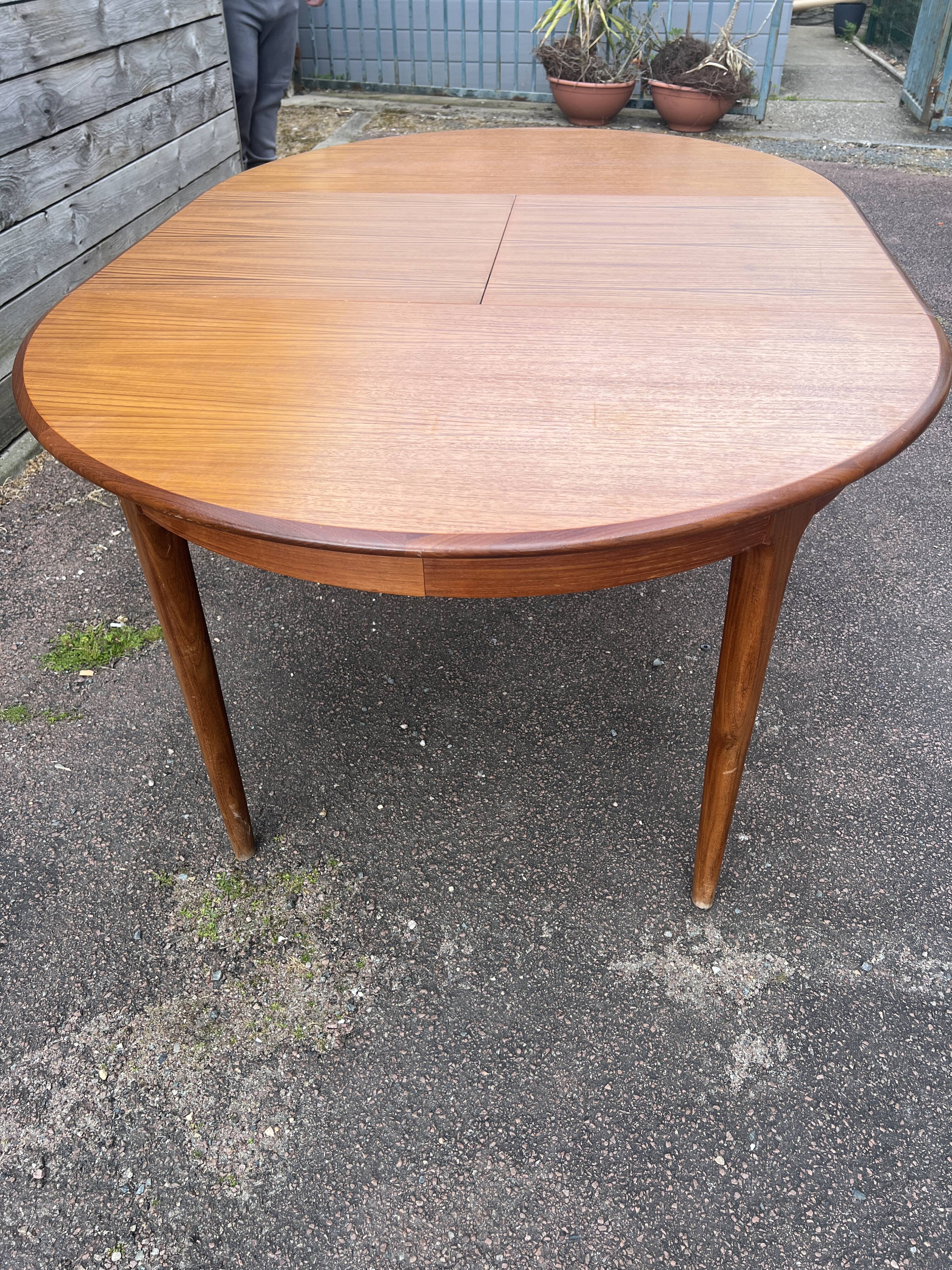 Teak table, extendable, 1960s