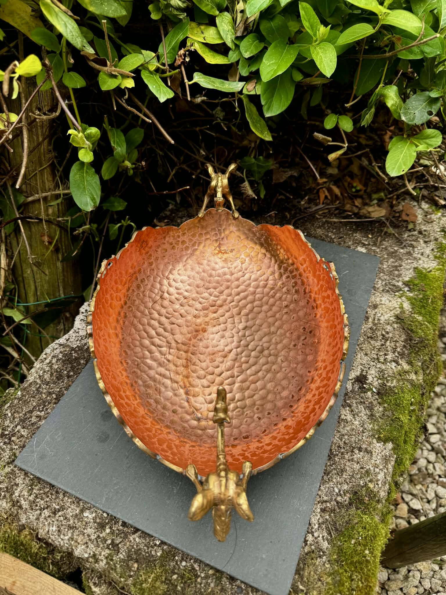 Grande coupe à fruits en cuivre Art Nouveau Italie