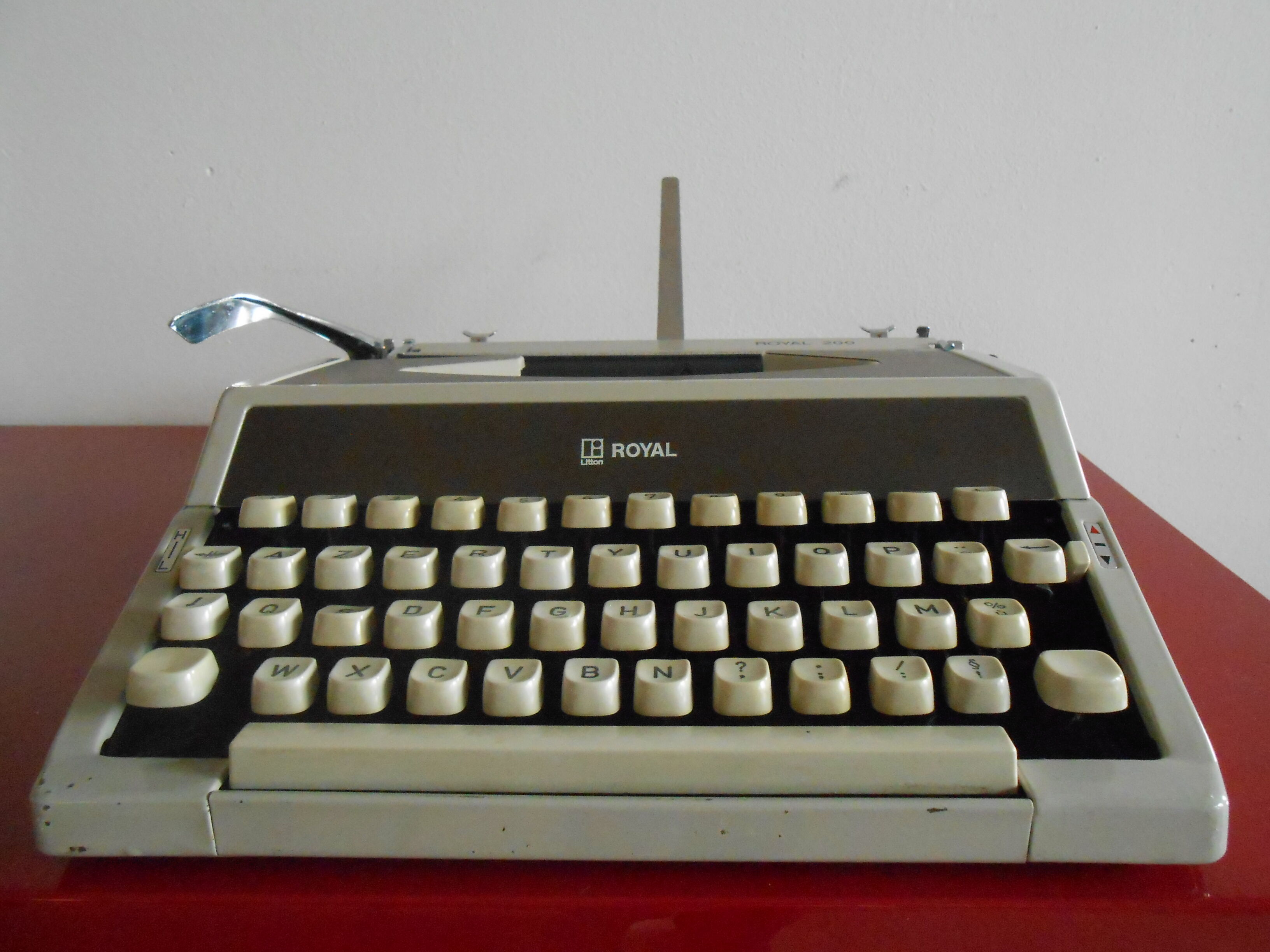 Litton Royal 200 typewriter