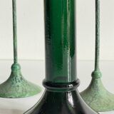 Bougeoirs en verre et métal vert