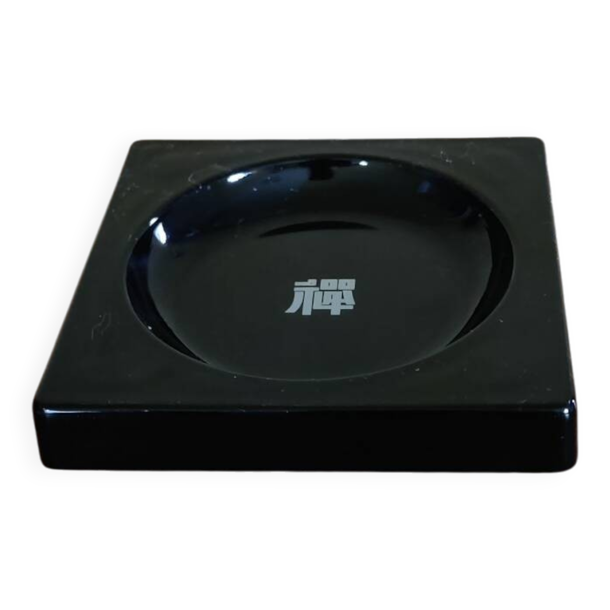Ashtray or catch-all tray