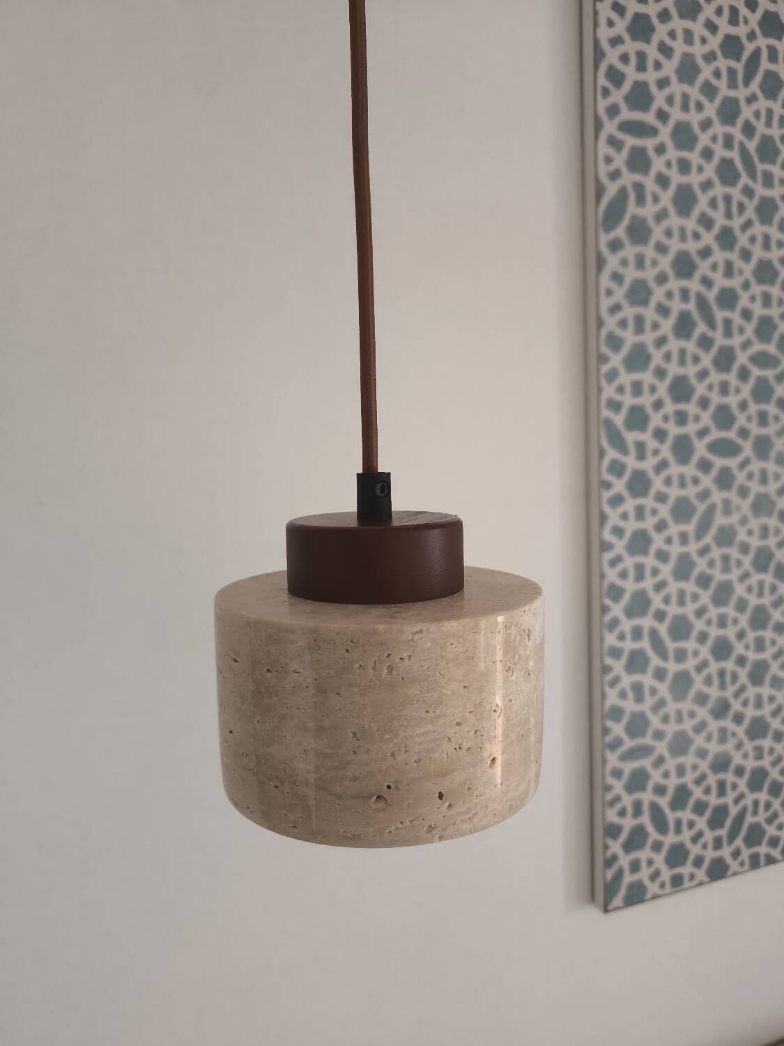 Travertine suspension