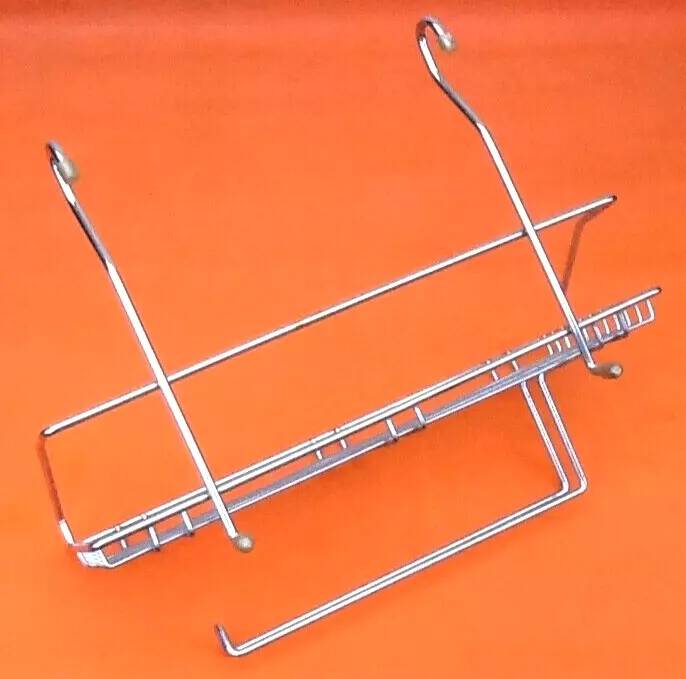 Etagère de cuisine avec porte-rouleau essuie-tout
