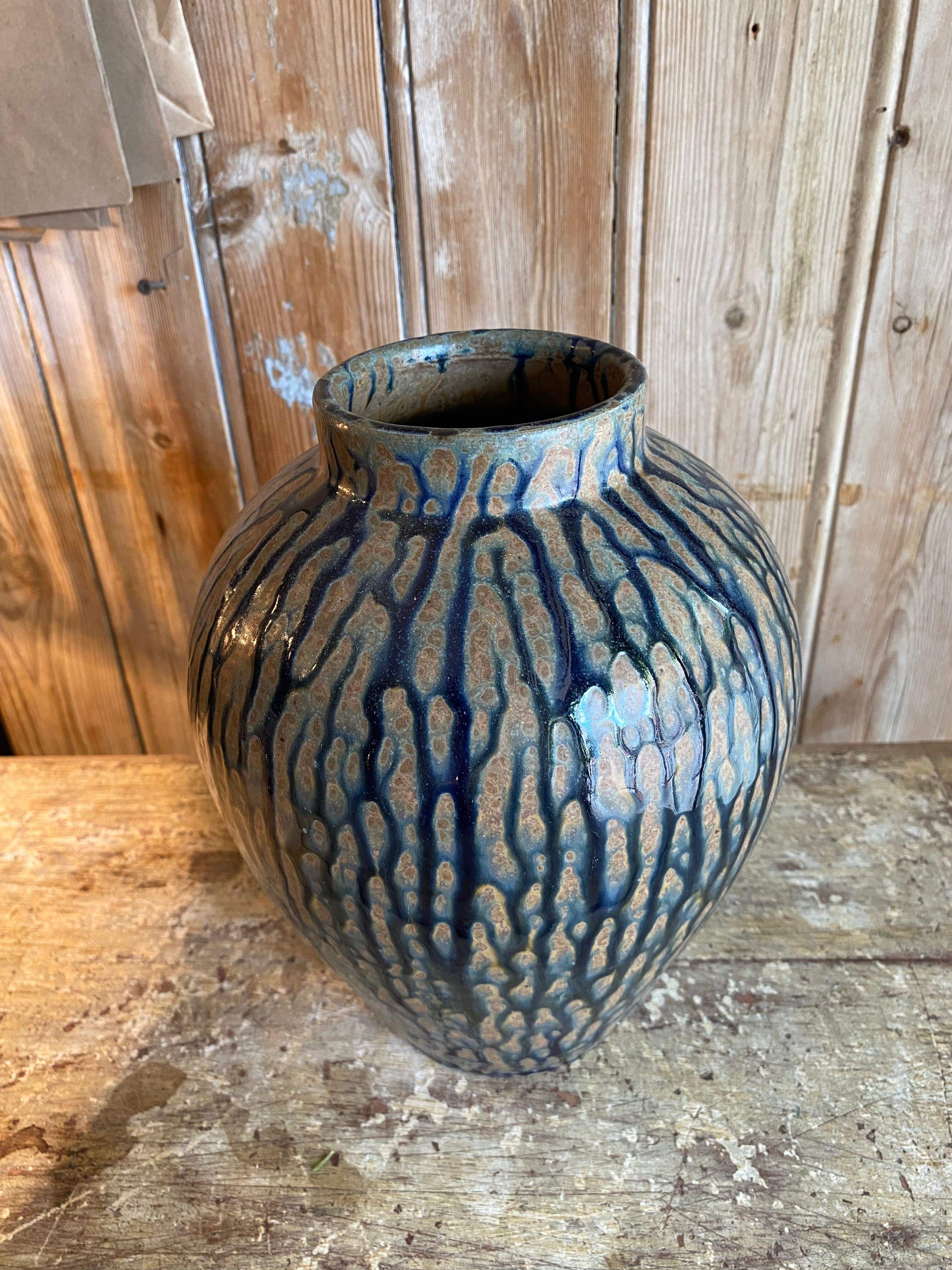Ceramic vase