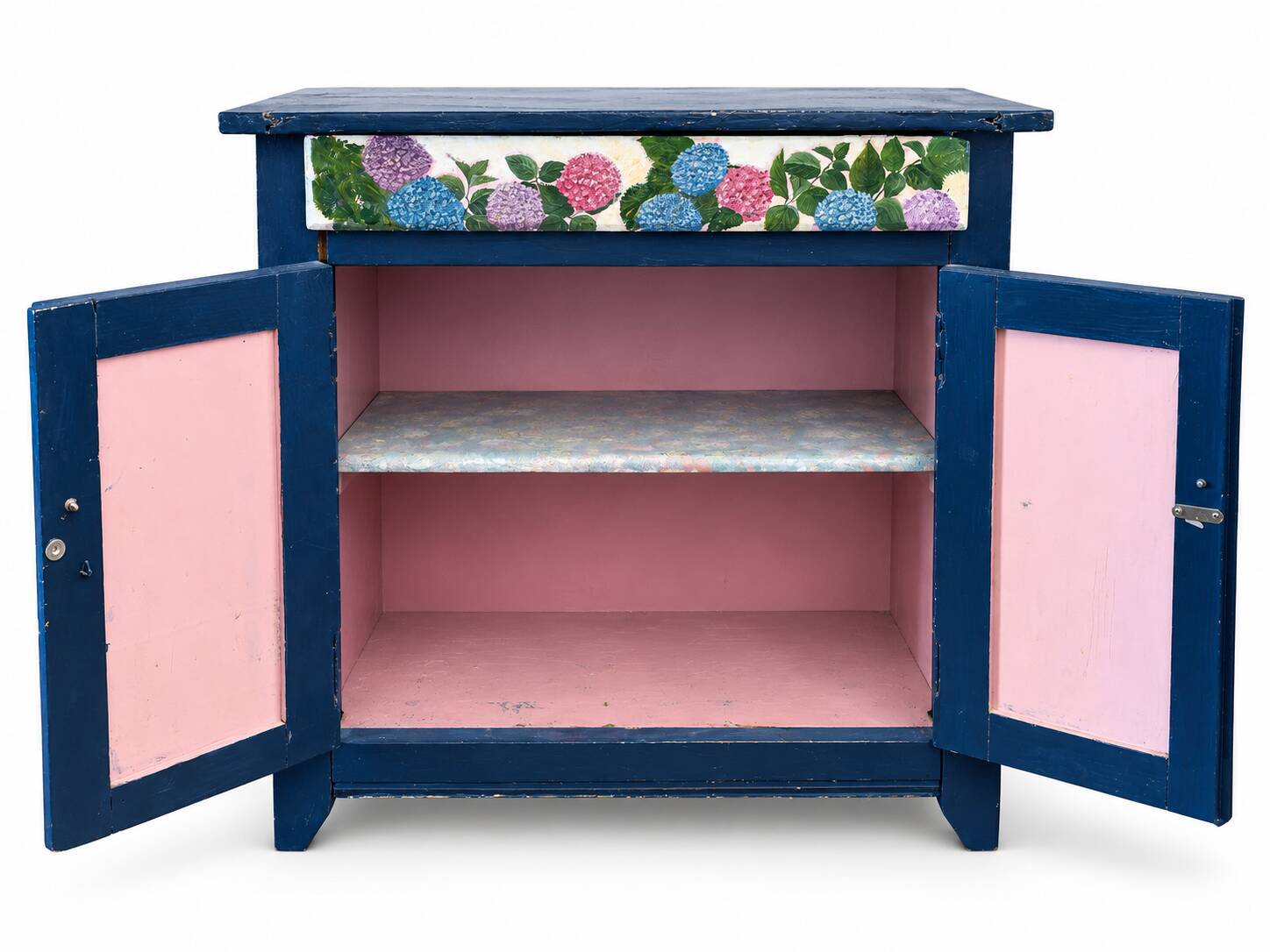 Petit buffet parisien peint bleu à décor d’hortensias
