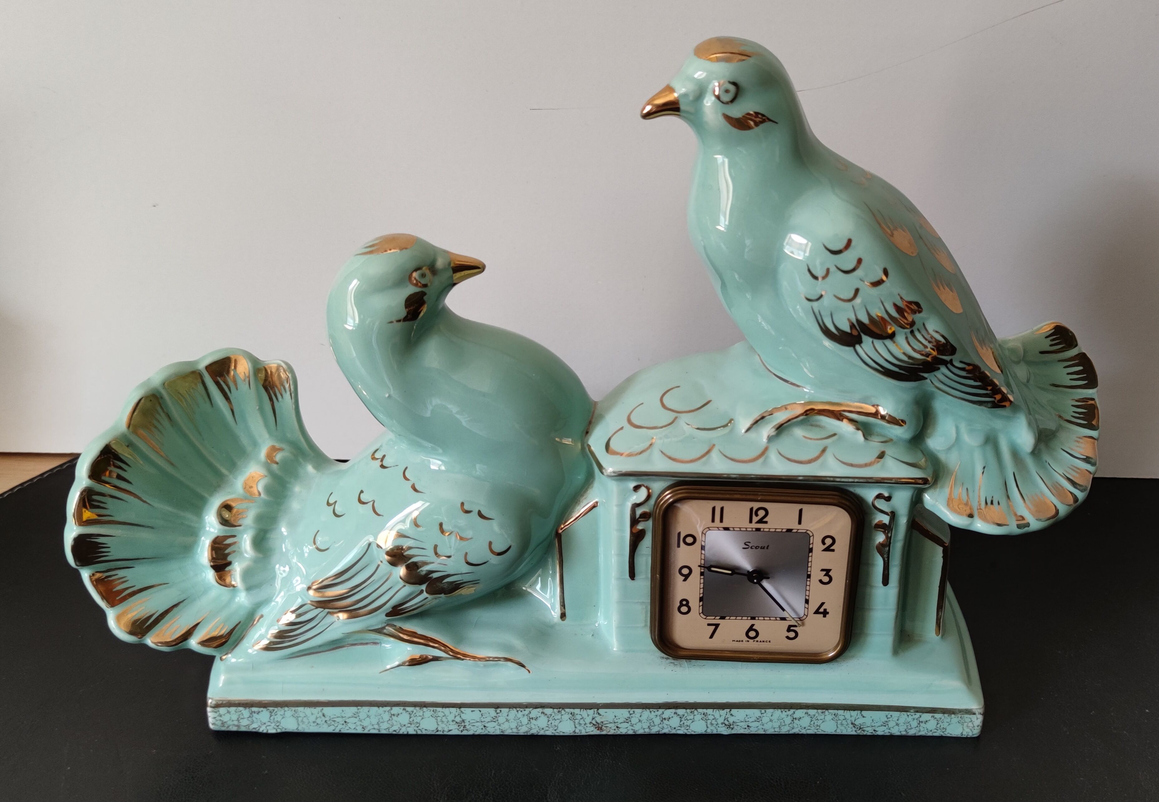 Fireplace clock with matching vases