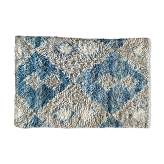 2 x 3 -hand-knotted wool rug\carpet; small; floor; blue\white colour; rug\carpet