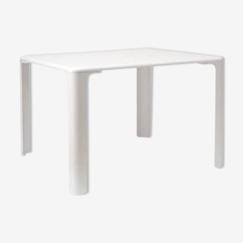 Table​ blanche​ pour enfant linus de magis