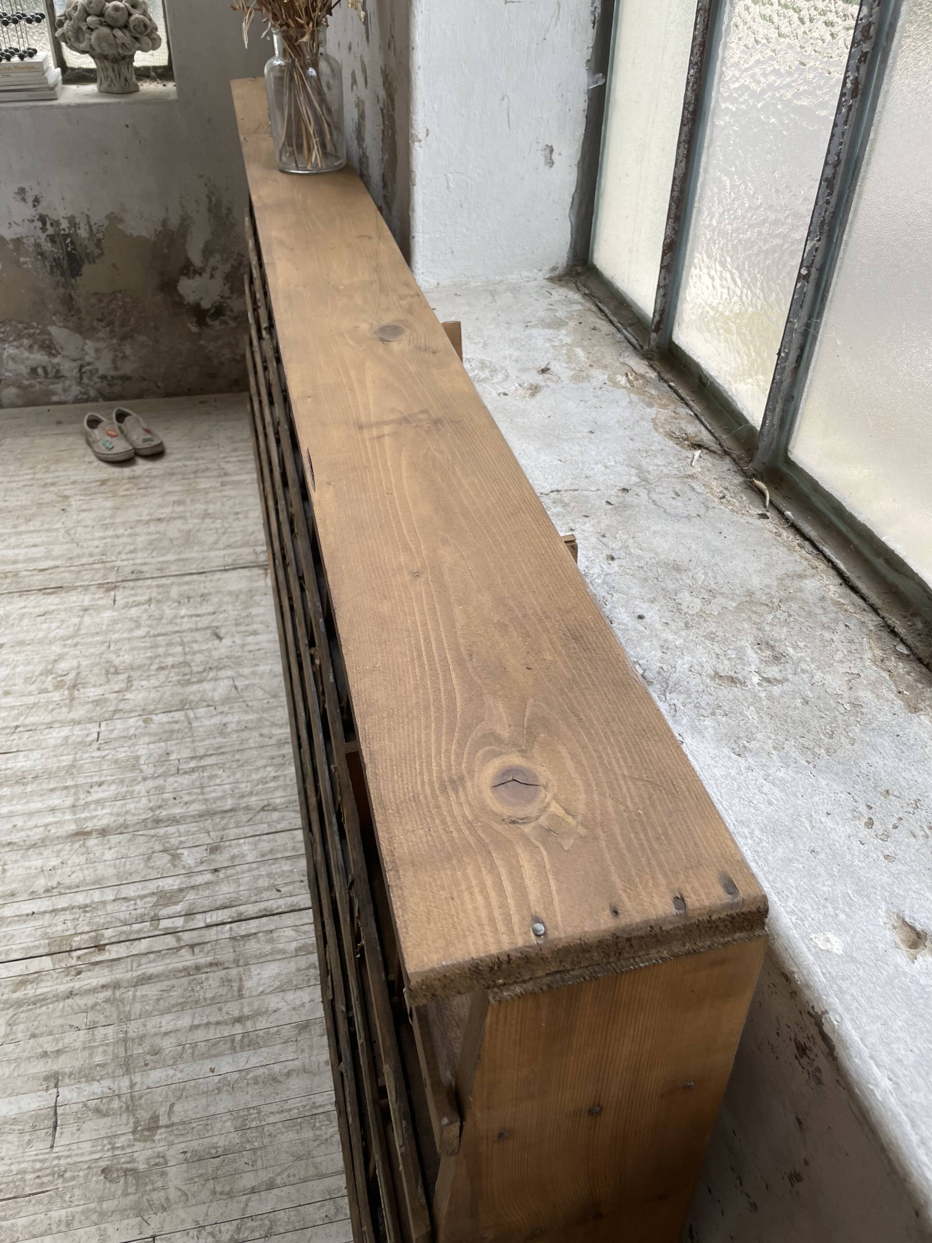 Meuble de métier pin à cases XL 250cm