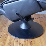 Armchair by designer Hjellegjerde. Contura Zero Gravity model for Modi.
