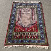Handmade wool Iranian carpet - 1.26m x 0.75m