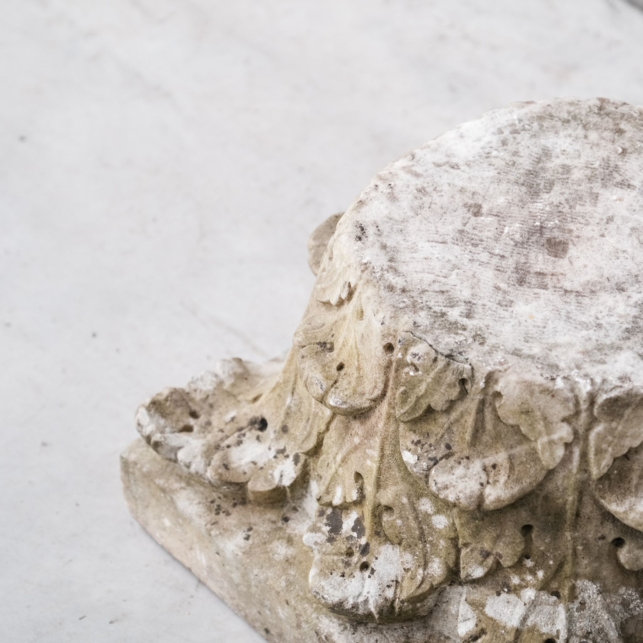 Antique french marble corinthian capital pedestal