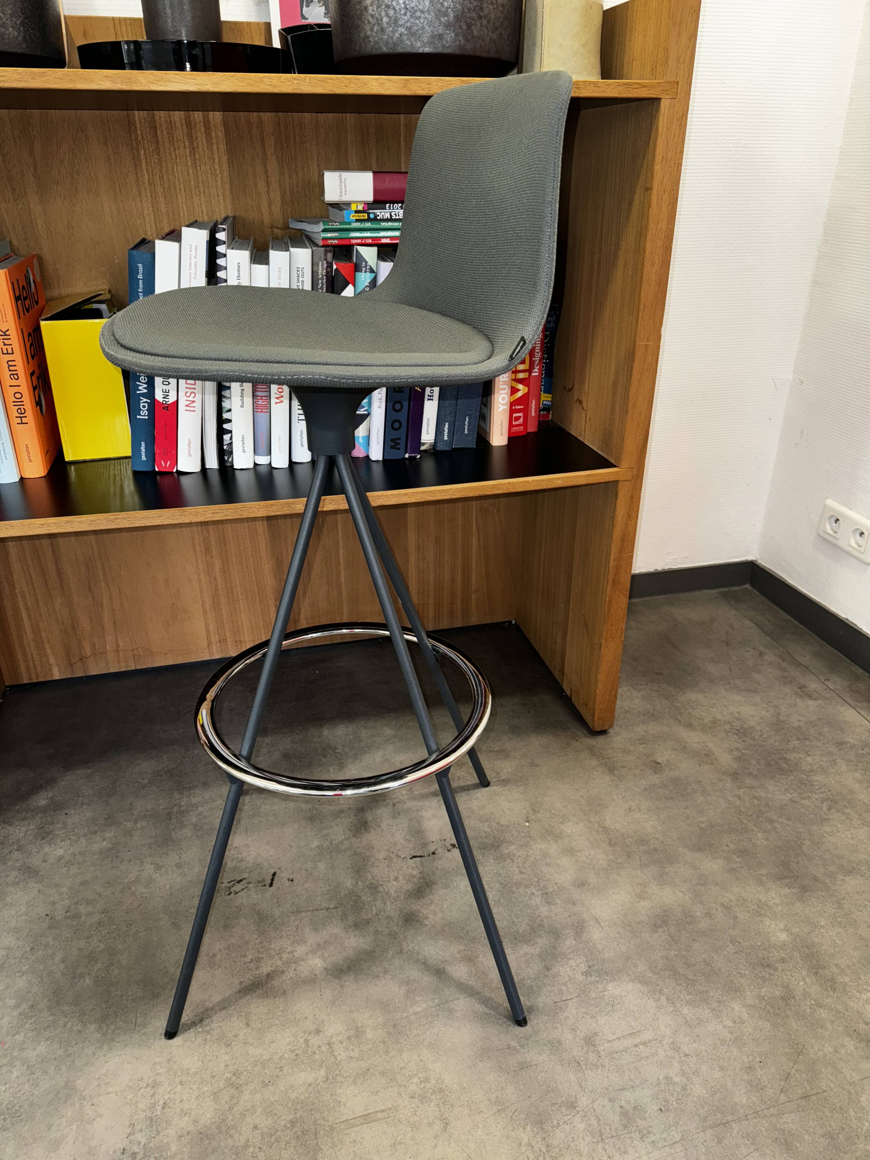 ENEA High design stool in grey colour