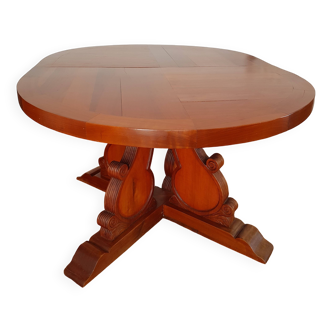 Oval extendable dining table in solid cherry wood
