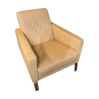 Fauteuil cuir BO Concept