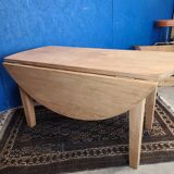 Vintage farmhouse coffee table with flap